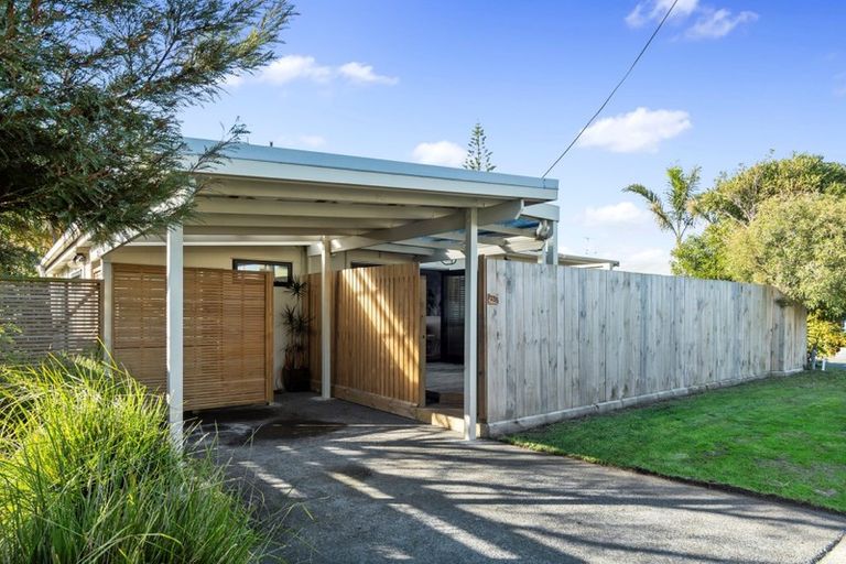 Photo of property in 1233 Papamoa Beach Road, Papamoa Beach, Papamoa, 3118