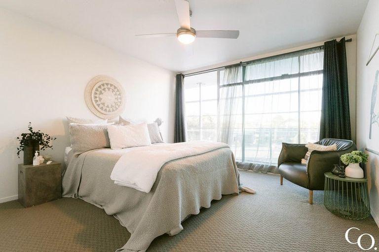 Photo of property in Palm Cove Apartments, 201/6 Tawa Street, Mount Maunganui, 3116