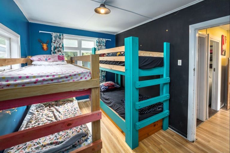 Photo of property in 15 Birdwood Street, Featherston, 5710