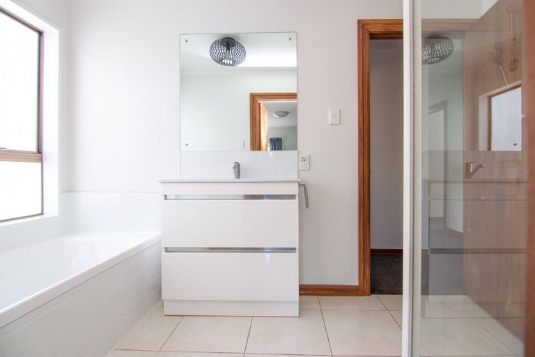 Photo of property in 417a Ruahine Street, Terrace End, Palmerston North, 4410