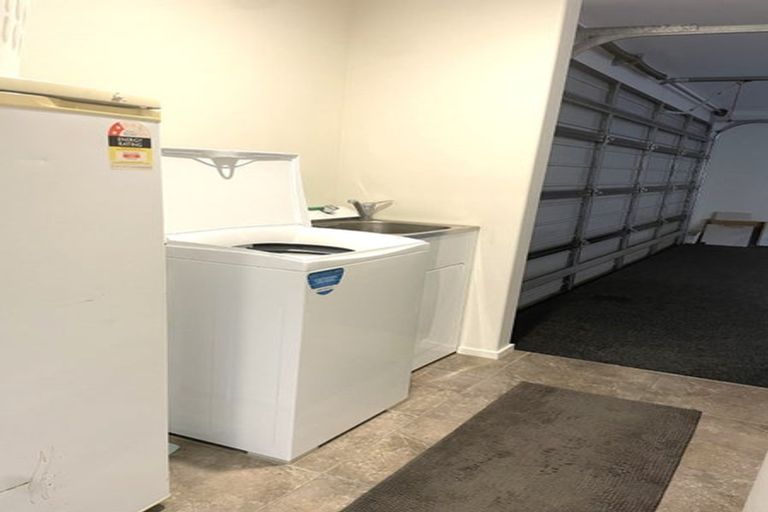 Photo of property in 94 Coster Street, Stoke, Nelson, 7011