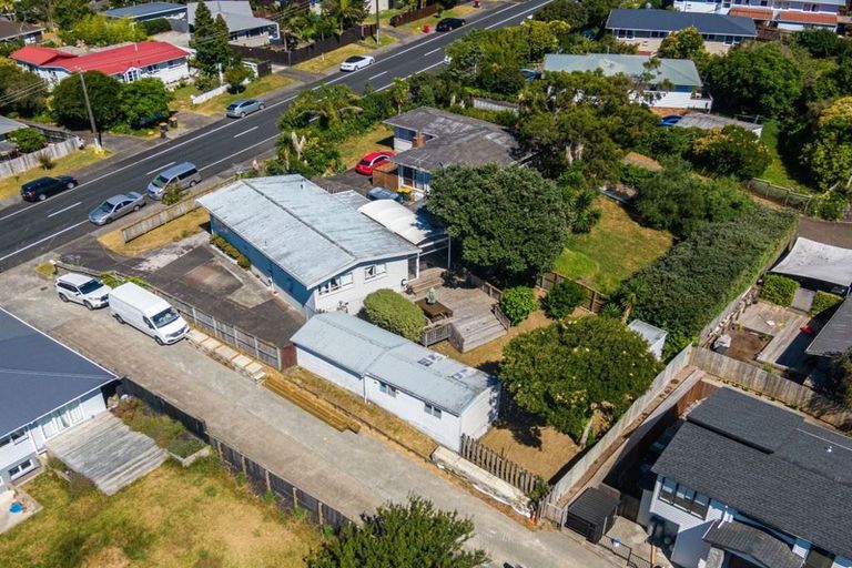 Photo of property in 24 Sycamore Drive, Sunnynook, Auckland, 0620