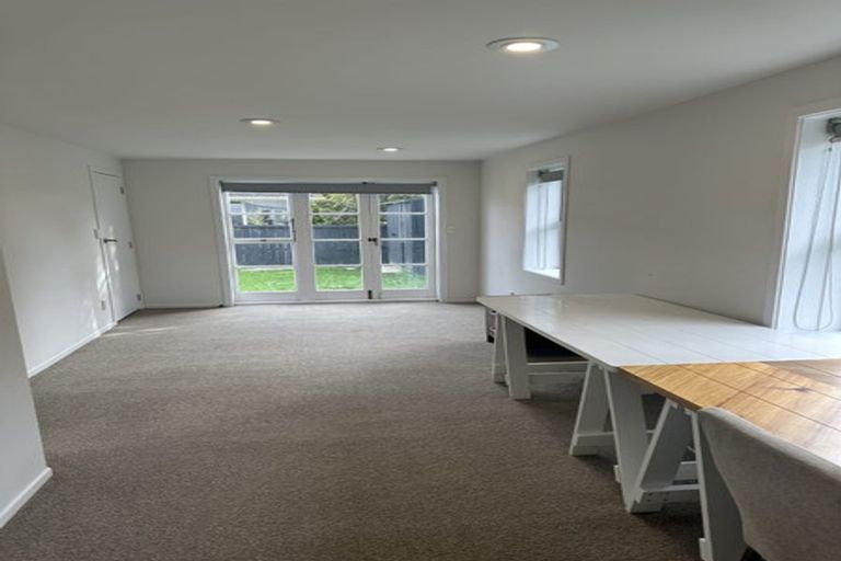 Photo of property in 4 Santa Rosa Terrace, Forrest Hill, Auckland, 0620