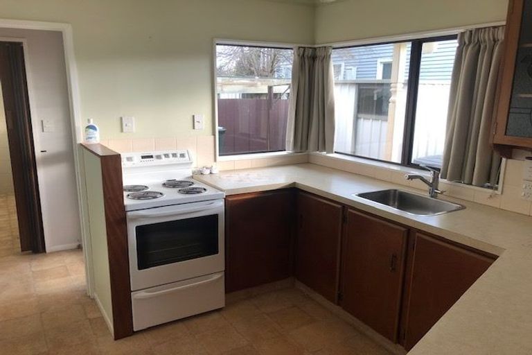 Photo of property in 10 Dives Avenue, Hawera, 4610