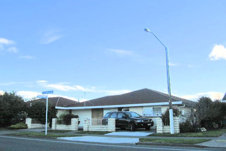 Photo of property in 208a Avondale Road, Greenmeadows, Napier, 4112