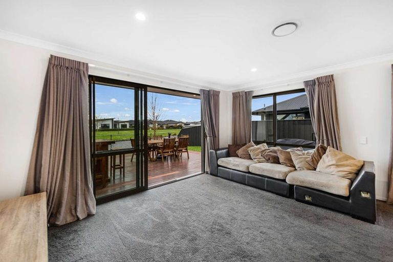 Photo of property in 62 Tiritiri Moana Drive, Pegasus, 7612