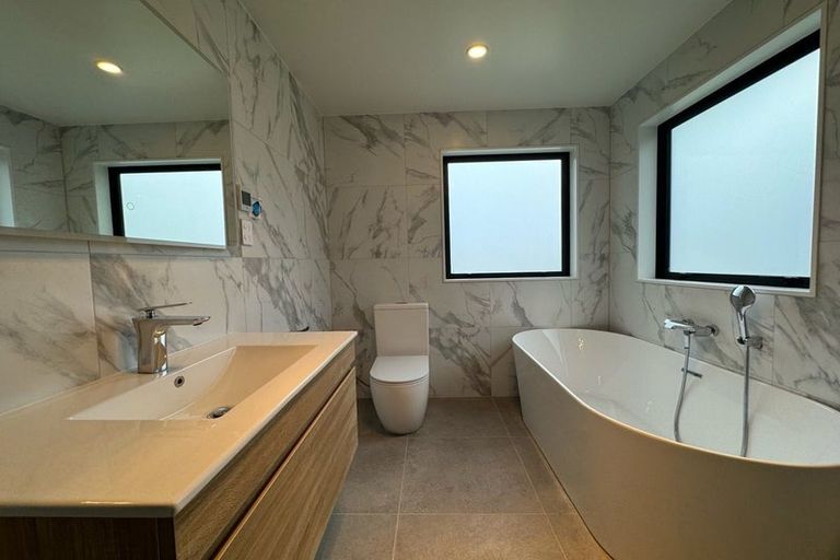 Photo of property in 22 Clara Road, Silverdale, 0932