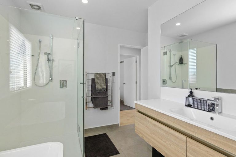 Photo of property in 12 Dalness Crescent, Halswell, Christchurch, 8025