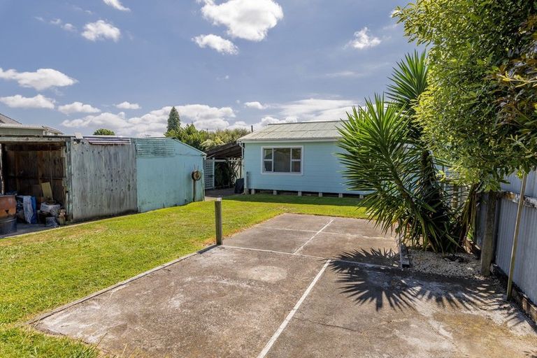 Photo of property in 160a Winchester Street, Levin, 5510