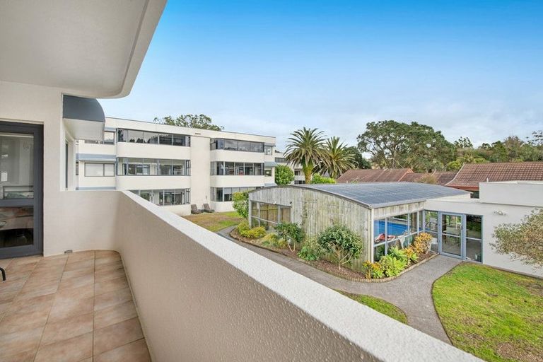 Photo of property in 7c Puriri Avenue, Orewa, 0931