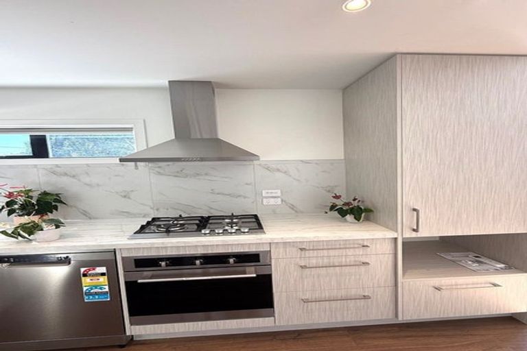 Photo of property in 124 Portage Road, New Lynn, Auckland, 0600