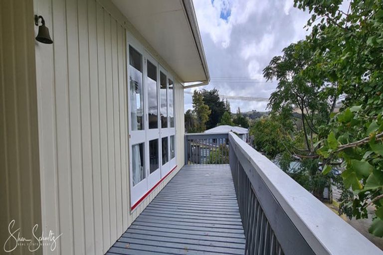 Photo of property in 14 View Street, Maungaturoto, 0520