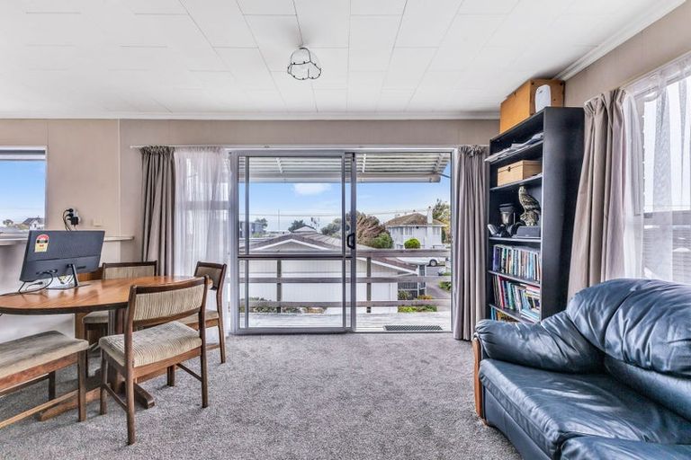 Photo of property in 43b Fulford Street, New Plymouth, 4310