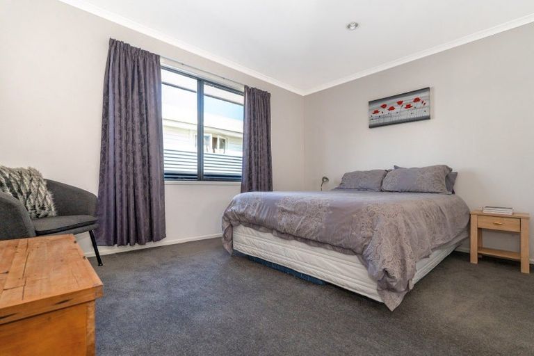 Photo of property in 18 Leon Street, Riverdale, Gisborne, 4010