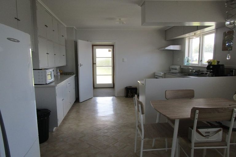 Photo of property in 28 King Edward Avenue, Papakura, 2110