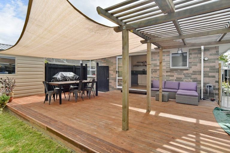 Photo of property in 187 Burwood Road, Burwood, Christchurch, 8083