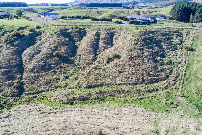 Photo of property in 33 Highland View Drive, Tokomaru, Palmerston North, 4474