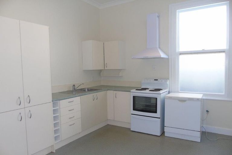 Photo of property in 9 Nevay Road, Miramar, Wellington, 6022