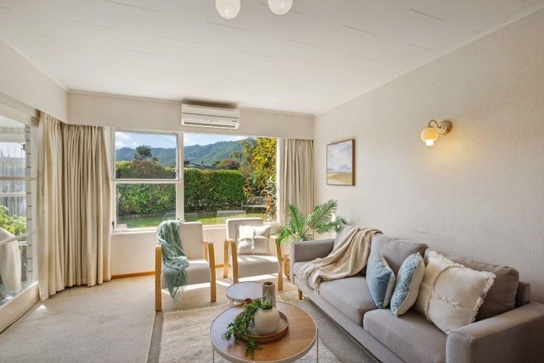 Photo of property in 4 Matipo Street, Waikanae, 5036