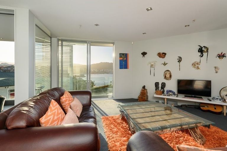 Photo of property in Alto Apartments, 2a/22 Telford Terrace, Oriental Bay, Wellington, 6011