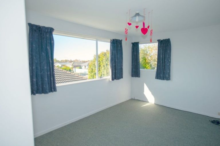 Photo of property in 3 Blankney Street, Hornby, Christchurch, 8042