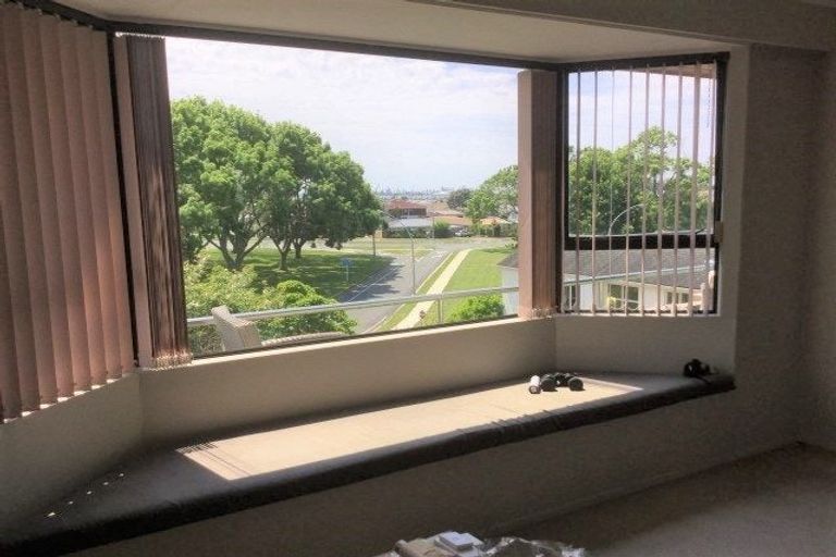 Photo of property in 12 Vale Street, Otumoetai, Tauranga, 3110