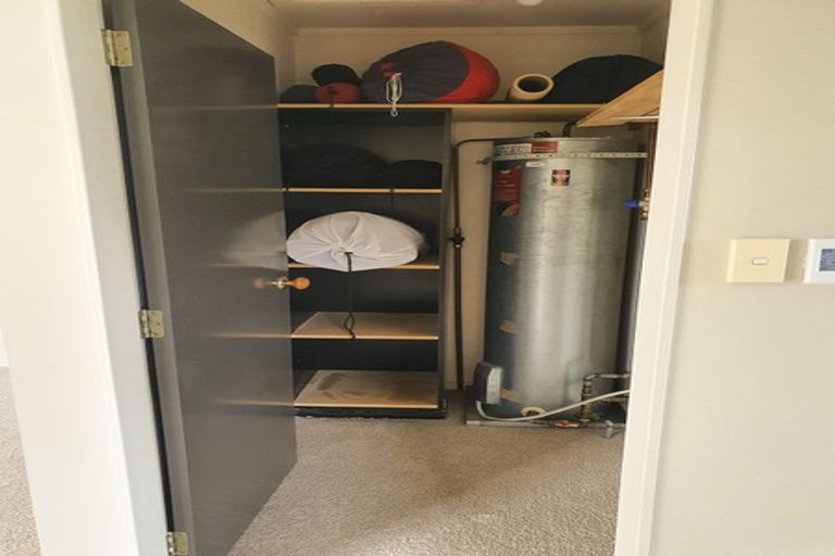 Photo of property in 27a Tremewan Street, Tawa, Wellington, 5028