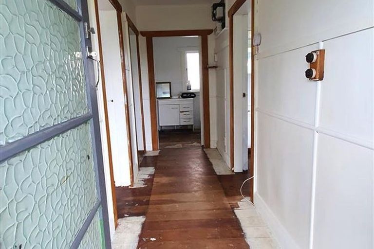 Photo of property in 3 Moorhouse Street, Waimate, 7924