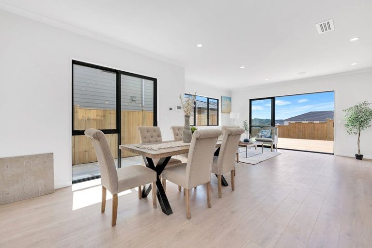Photo of property in 19 Dungloe Avenue, Flat Bush, Auckland, 2019