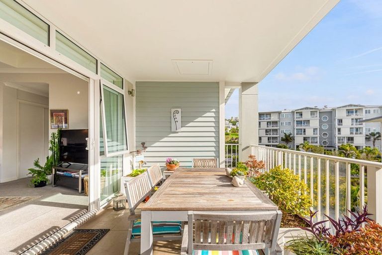 Photo of property in 57 Parkside Drive, Orewa, 0931