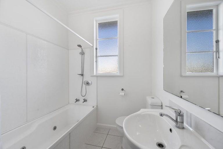 Photo of property in 18 King Street, Taradale, Napier, 4112