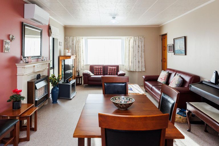 Photo of property in 334a Featherston Street, Palmerston North, 4414