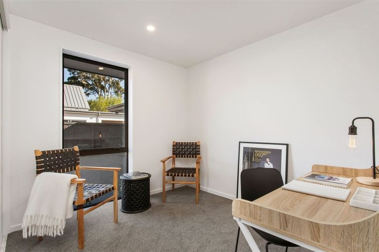Photo of property in 92 Leistrella Road, Hoon Hay, Christchurch, 8025