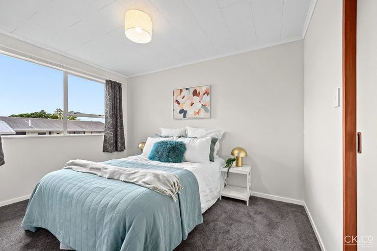 Photo of property in 79a-b Park Road, Belmont, Lower Hutt, 5010