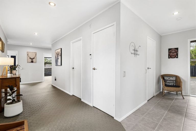 Photo of property in 103a Glengarry Road, Glen Eden, Auckland, 0602