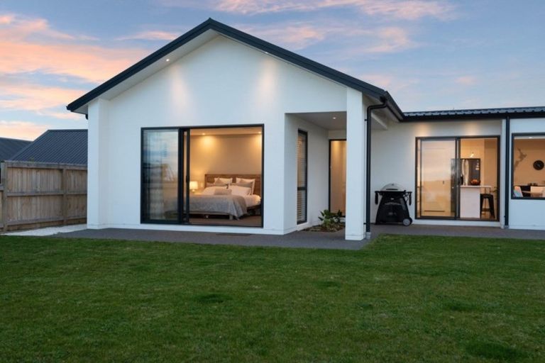 Photo of property in 69 Lynley Park Drive, Omokoroa, 3114