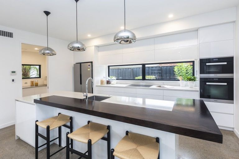 Photo of property in 79 Fendalton Road, Fendalton, Christchurch, 8014