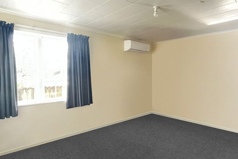 Photo of property in 16a Onslow Road, Papakura, 2110