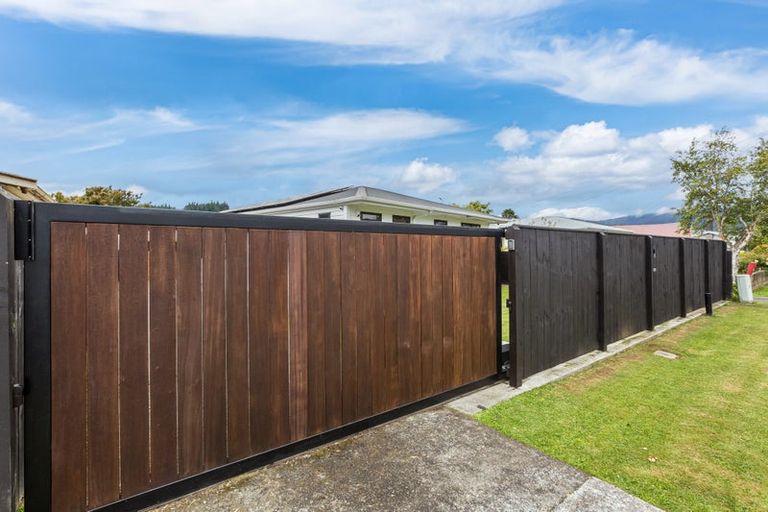 Photo of property in 62 Karamu Crescent, Wainuiomata, Lower Hutt, 5014