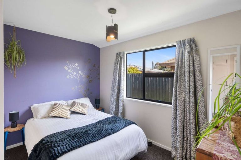 Photo of property in 2/51 Marshland Road, Shirley, Christchurch, 8061