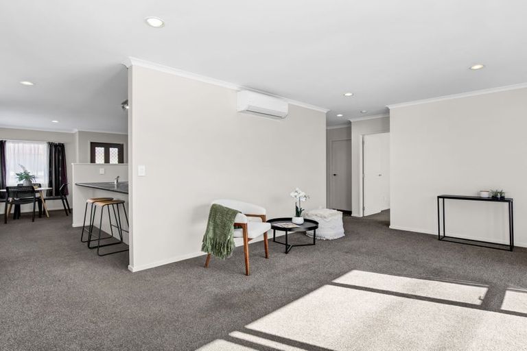 Photo of property in Trackside Villas, 53/91 Mako Mako Road, Levin, 5510