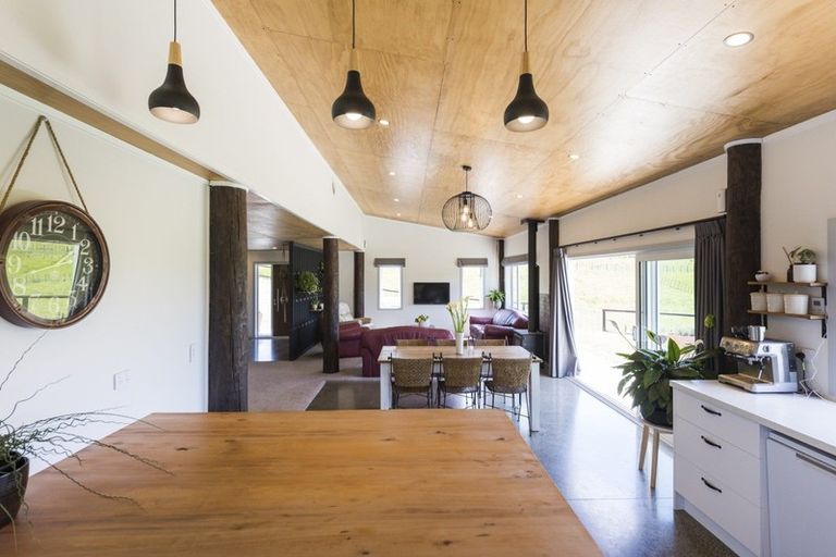 Photo of property in 34 Highland View Drive, Tokomaru, Palmerston North, 4474