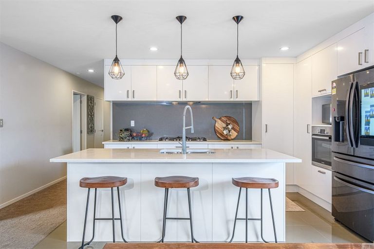 Photo of property in 7 Kahika Grove, Huapai, Kumeu, 0810