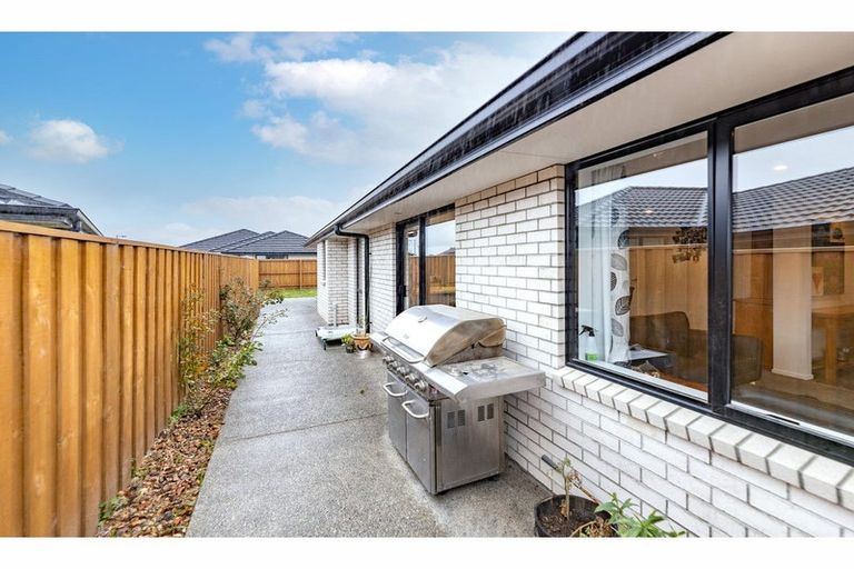 Photo of property in 52 Wigmore Crescent, Rolleston, 7615