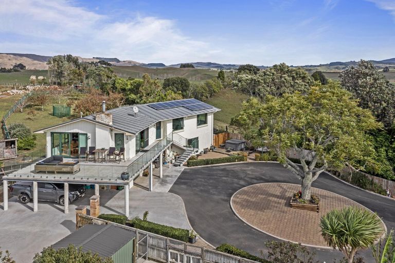 Photo of property in 87 Warren Road, Raglan, 3295