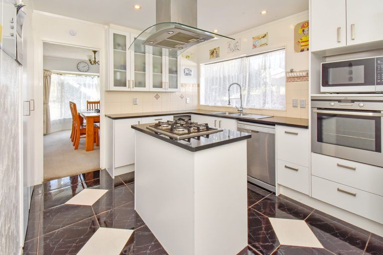 Photo of property in 44 Lakeside Drive, Pahurehure, Papakura, 2113