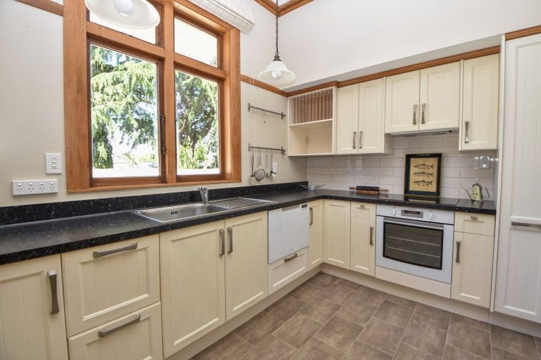 Photo of property in 12 Garrison Street, Carterton, 5713