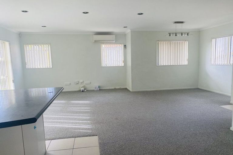 Photo of property in 31 Hilltop Road, Flat Bush, Auckland, 2019