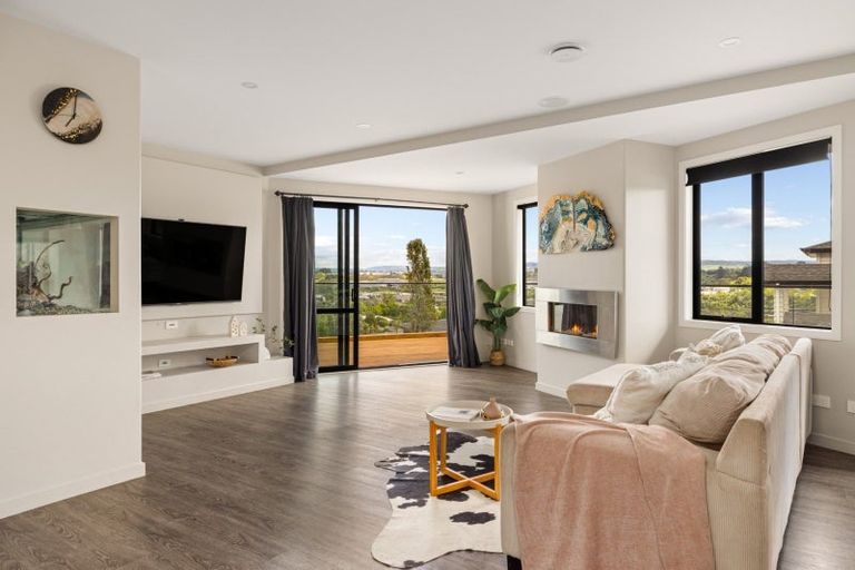 Photo of property in 18 Gyle Place, Pyes Pa, Tauranga, 3112