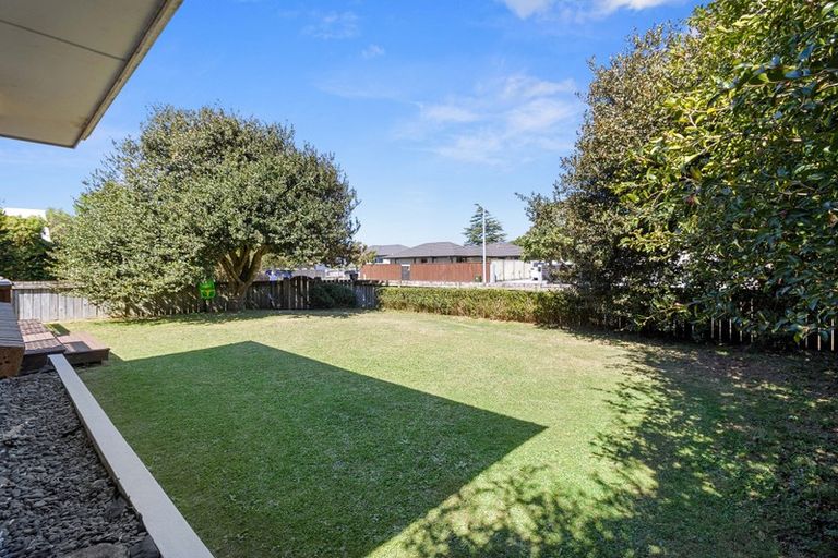 Photo of property in 14 Dover Road, St Andrews, Hamilton, 3200